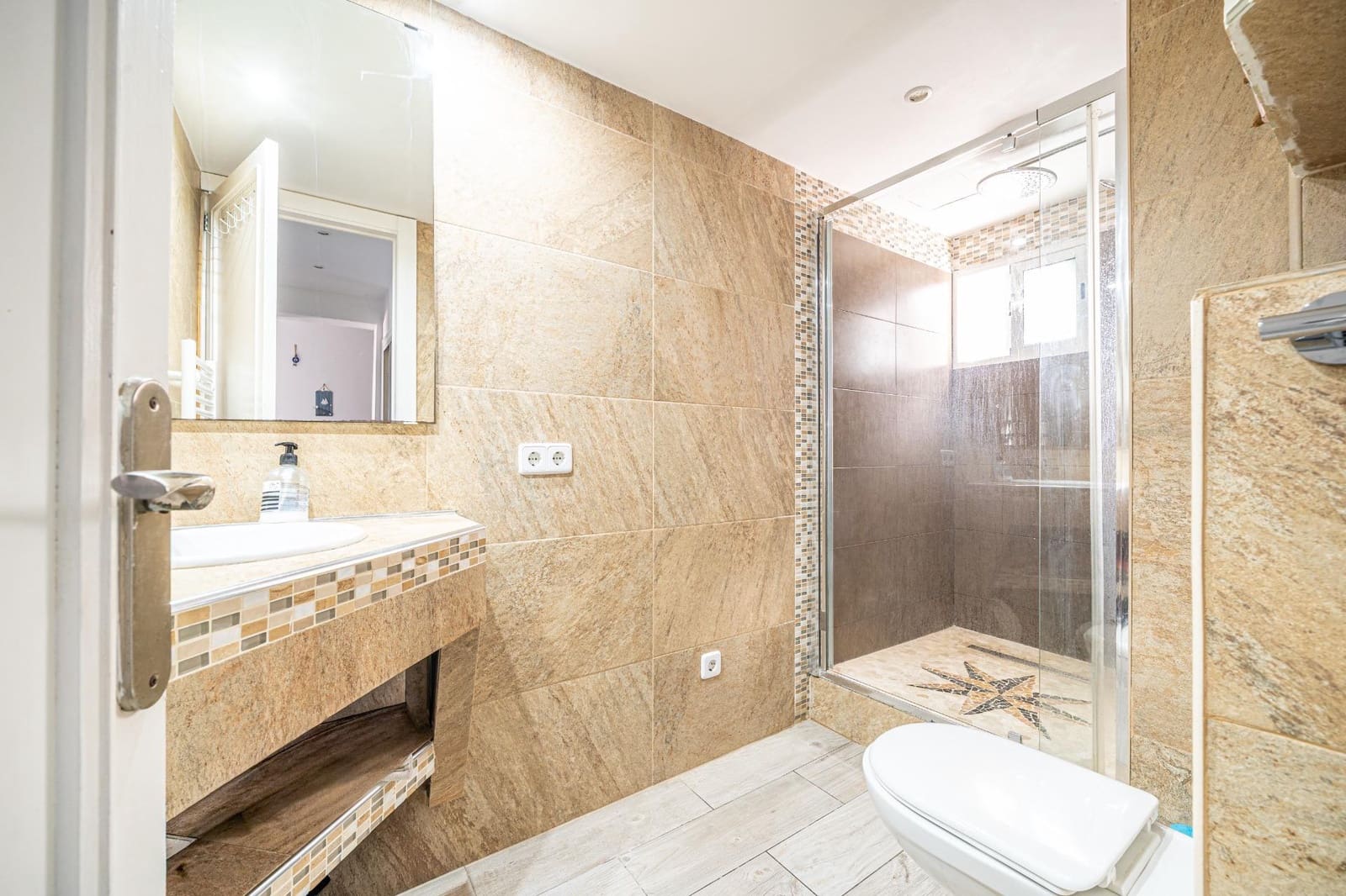 2 bedroom Flat for sale in Palma de Mallorca - € 270,000 (Ref: 9929522)