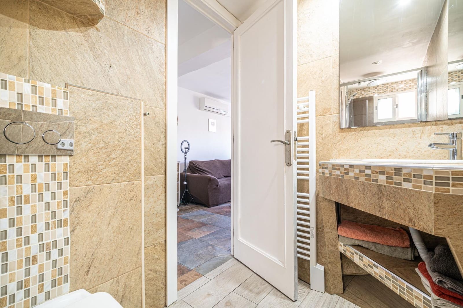 2 bedroom Flat for sale in Palma de Mallorca - € 270,000 (Ref: 9929522)