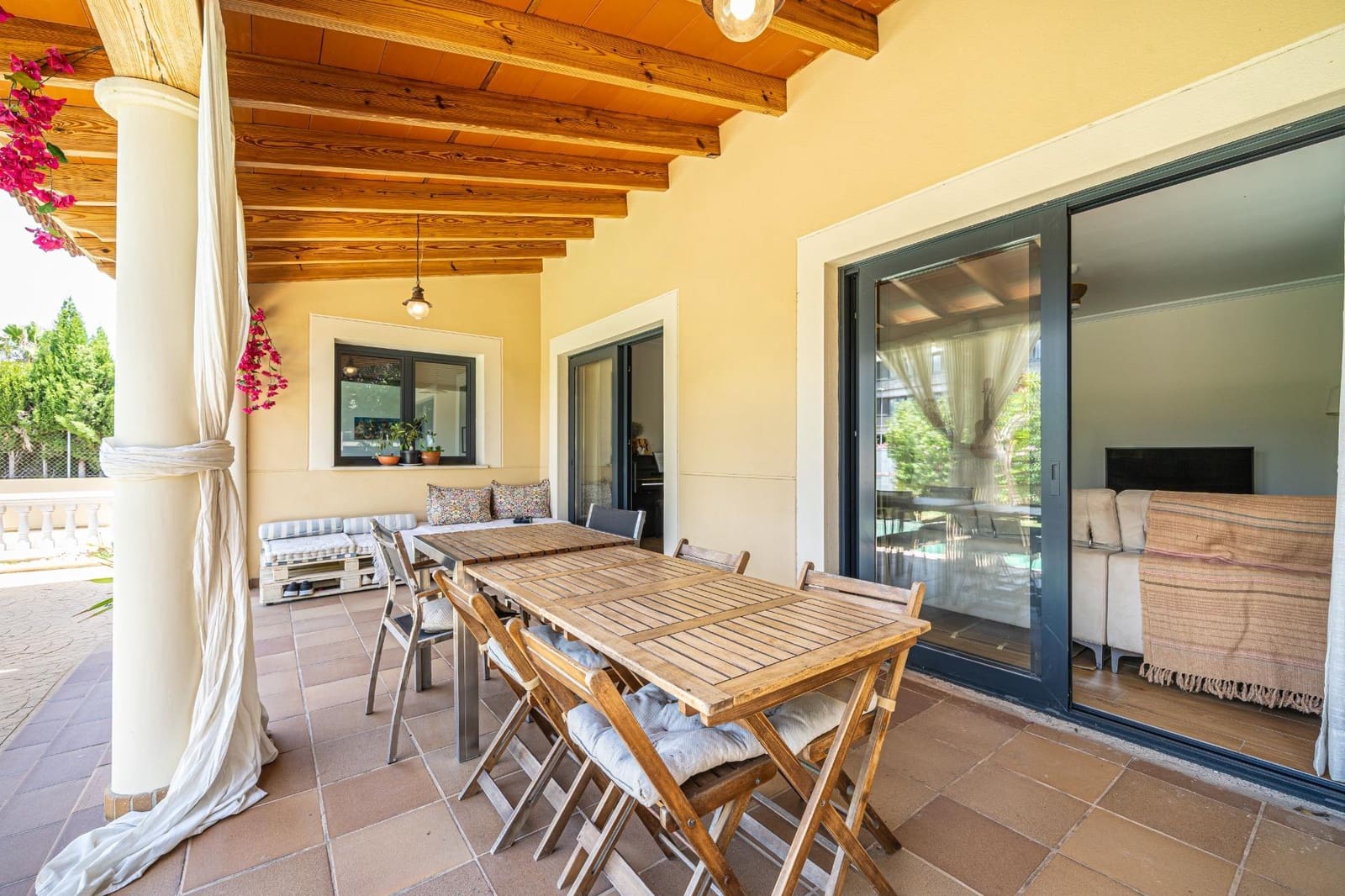 4 bedroom Villa for sale in Sa Cabaneta / La Cabaneta with pool garage - € 899,000 (Ref: 9930823)