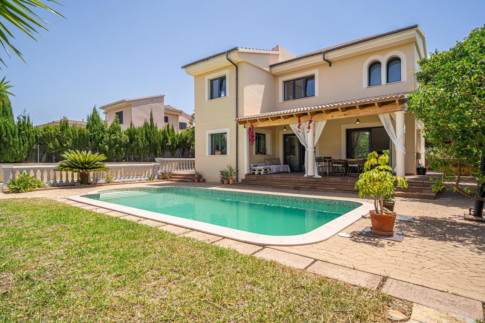 4 bedroom Villa for sale in Sa Cabaneta / La Cabaneta with pool garage - € 899,000 (Ref: 9930823)