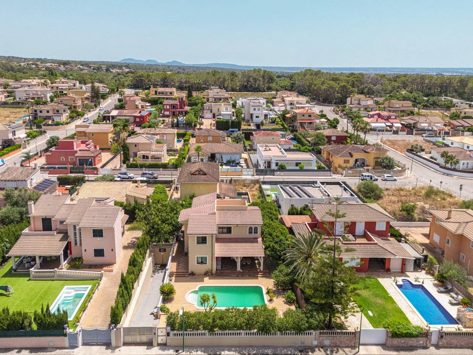 4 bedroom Villa for sale in Sa Cabaneta / La Cabaneta with pool garage - € 899,000 (Ref: 9930823)