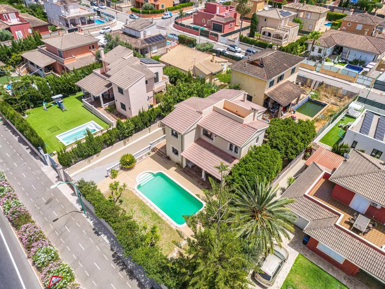 4 bedroom Villa for sale in Sa Cabaneta / La Cabaneta with pool garage - € 899,000 (Ref: 9930823)