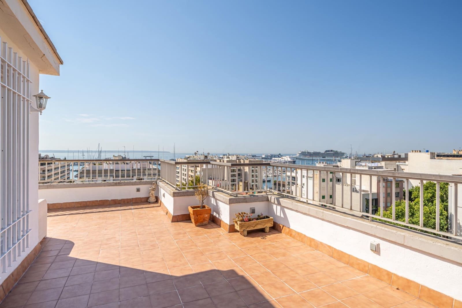 Ático de 3 habitaciones en Palma de Mallorca en alquiler con garaje - 2.490 € (Ref: 9959936)