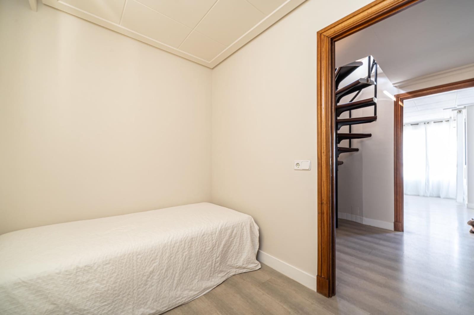 Ático de 3 habitaciones en Palma de Mallorca en alquiler con garaje - 2.490 € (Ref: 9959936)