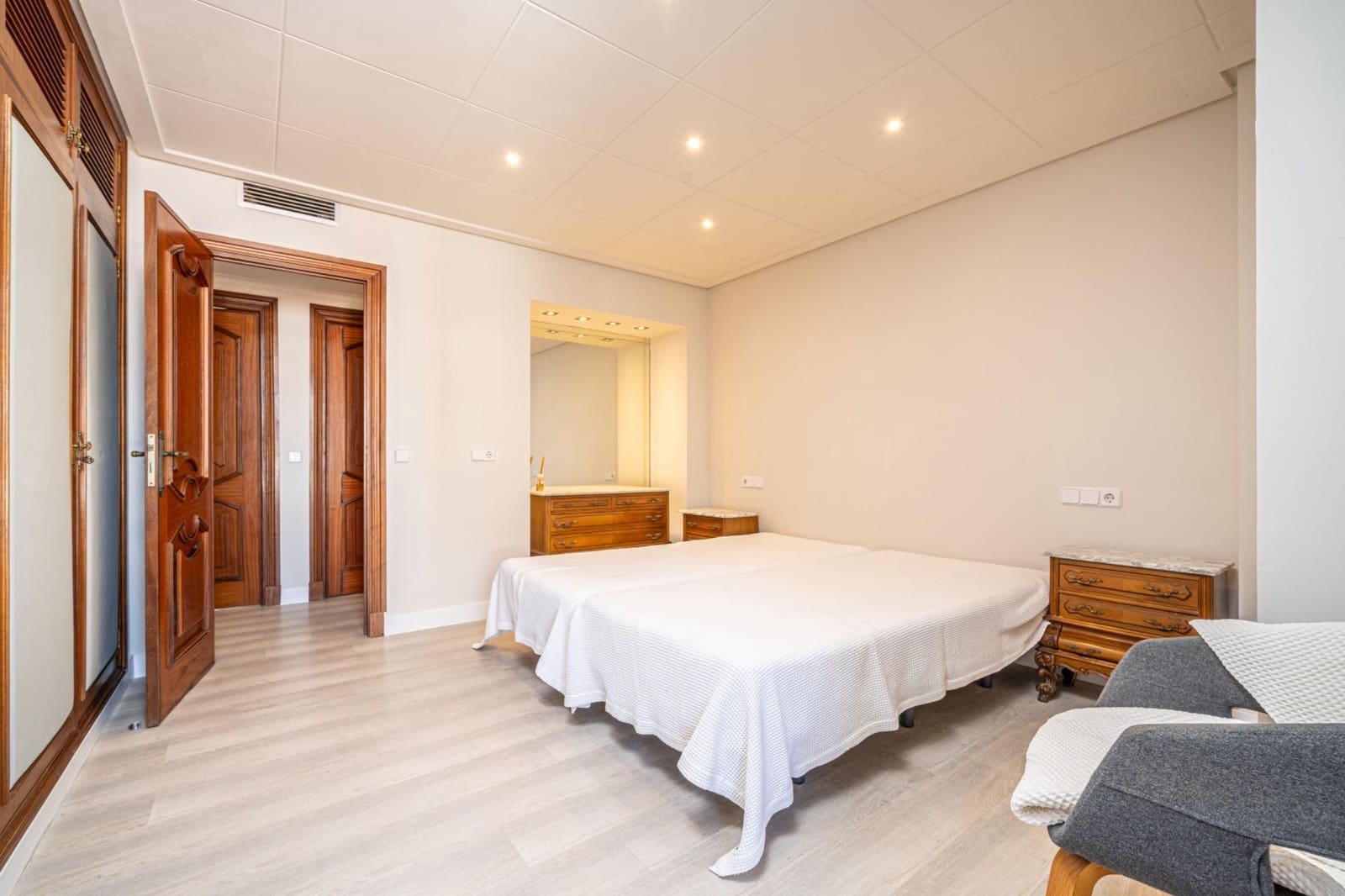 Ático de 3 habitaciones en Palma de Mallorca en alquiler con garaje - 2.490 € (Ref: 9959936)