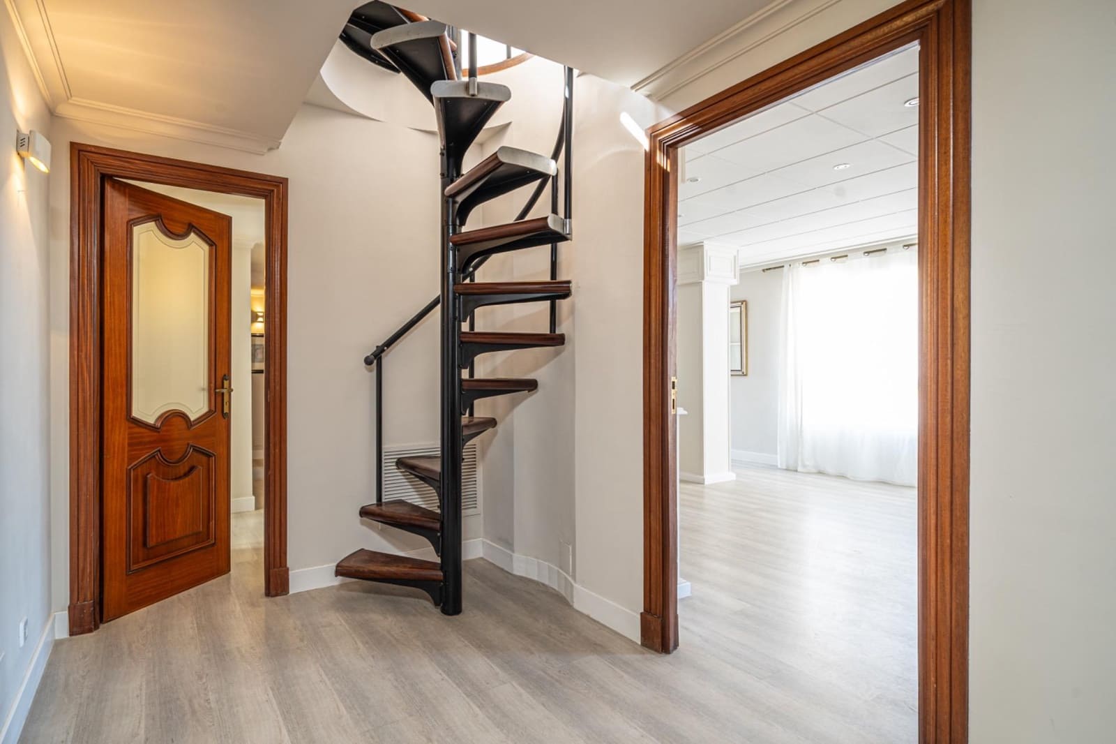 Ático de 3 habitaciones en Palma de Mallorca en alquiler con garaje - 2.490 € (Ref: 9959936)