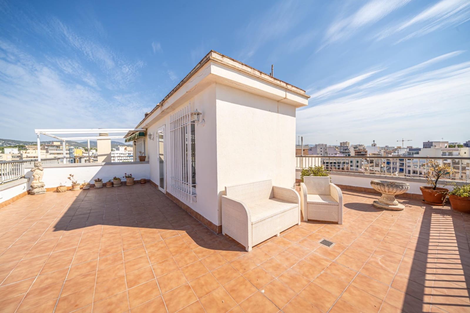 Ático de 3 habitaciones en Palma de Mallorca en alquiler con garaje - 2.490 € (Ref: 9959936)