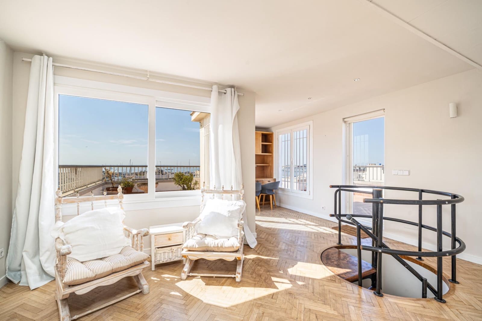 Ático de 3 habitaciones en Palma de Mallorca en alquiler con garaje - 2.490 € (Ref: 9959936)