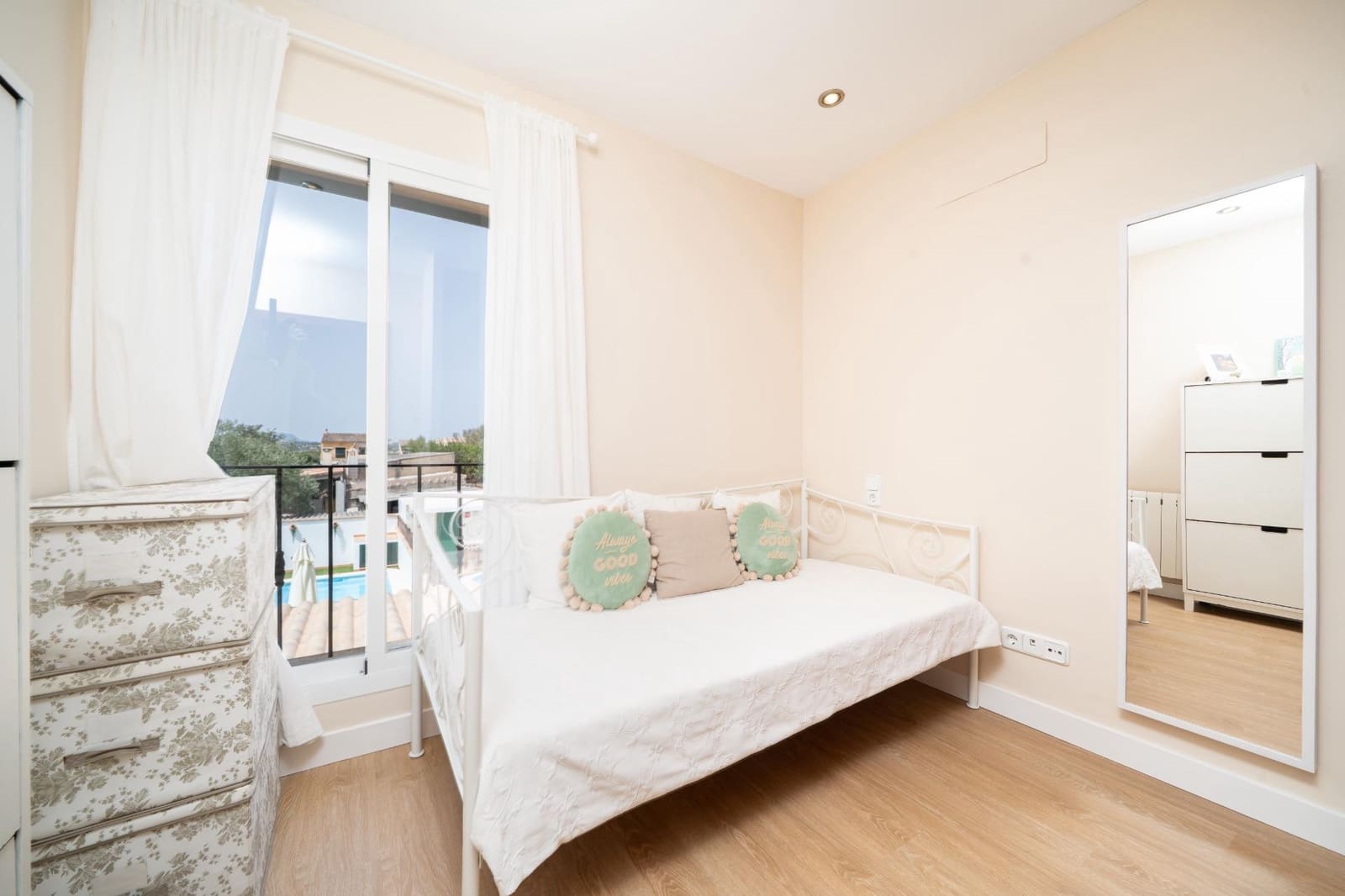 3 soverom Rekkehus til salgs i Vilafranca de Bonany med svømmebasseng - € 480 000 (Ref: 9978996)