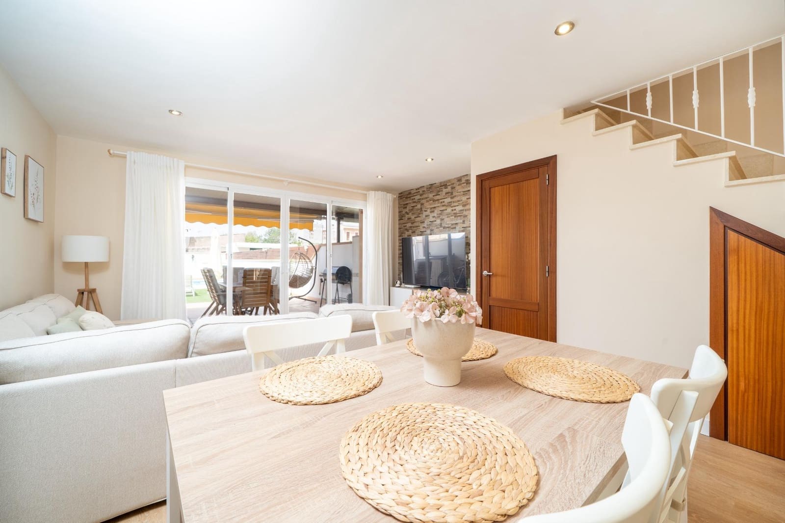 3 soverom Rekkehus til salgs i Vilafranca de Bonany med svømmebasseng - € 480 000 (Ref: 9978996)