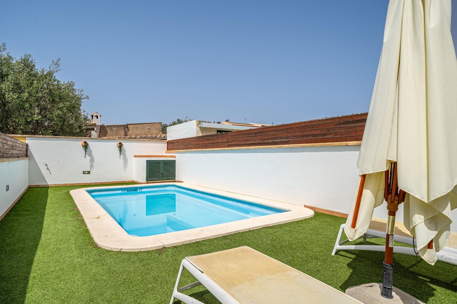 3 soverom Rekkehus til salgs i Vilafranca de Bonany med svømmebasseng - € 480 000 (Ref: 9978996)