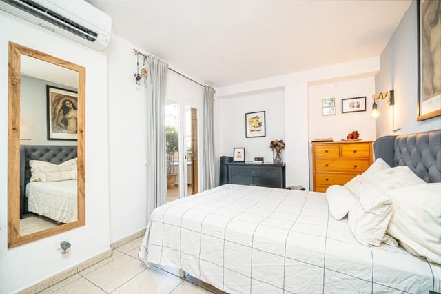 3 bedroom Flat for sale in Santa Ponsa, Calvià - € 590,000 (Ref: 9997210)