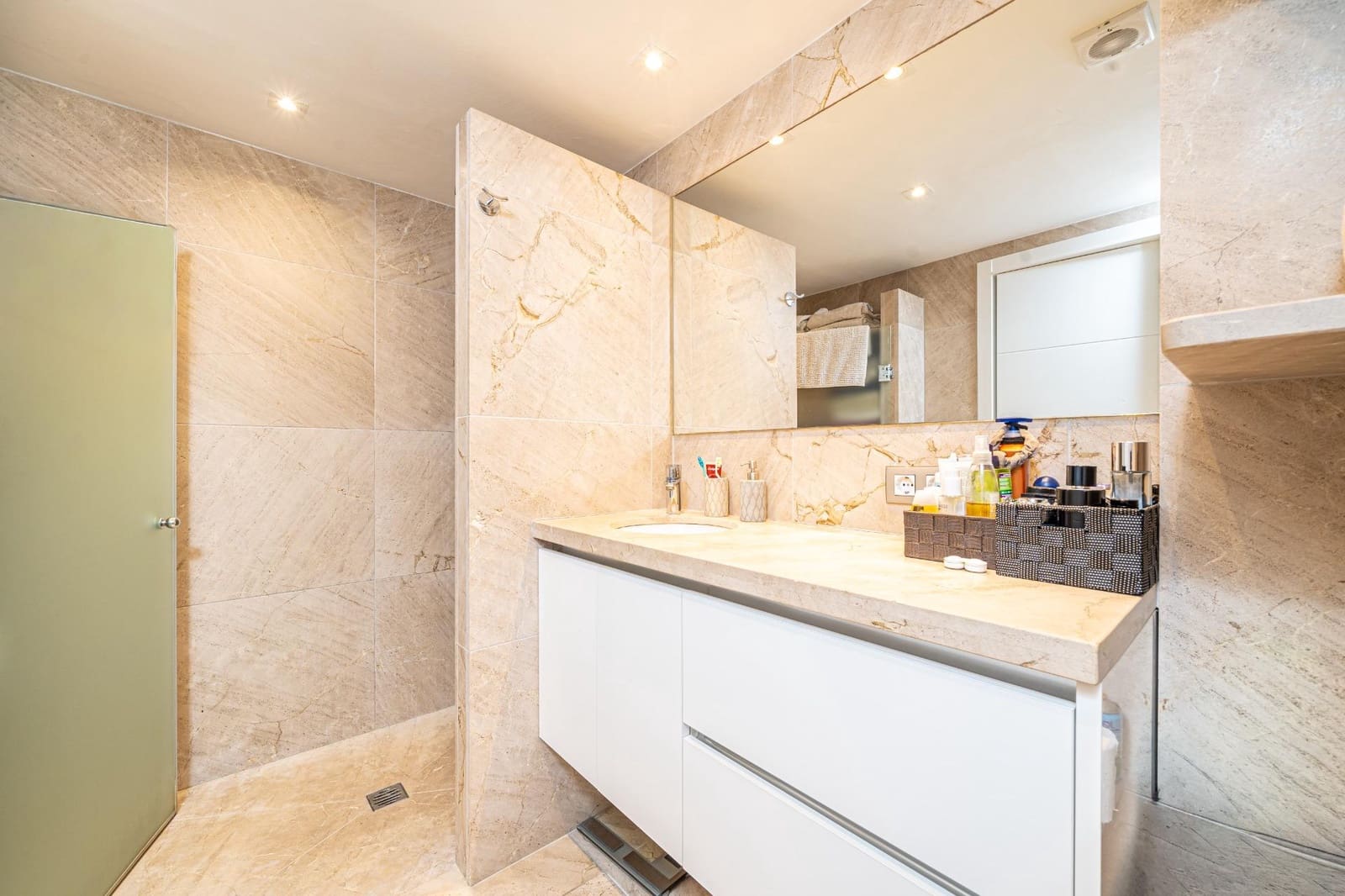 3 bedroom Flat for sale in Santa Ponsa - € 590,000 (Ref: 9997210)