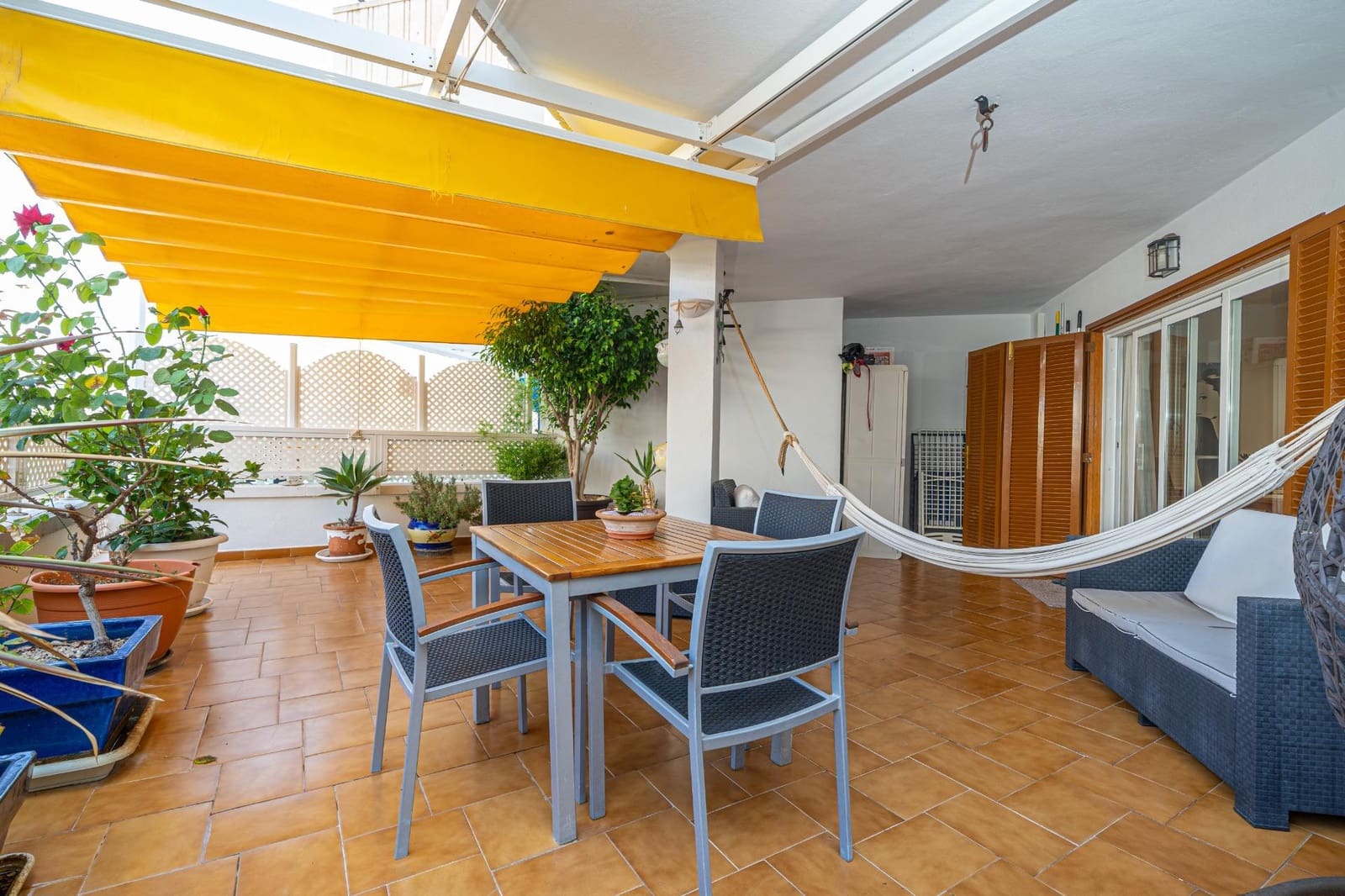 3 bedroom Flat for sale in Santa Ponsa - € 590,000 (Ref: 9997210)