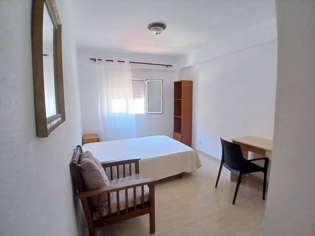3 quarto Apartamento para arrendar em Cartagena - 750 € (Ref: 10013418)