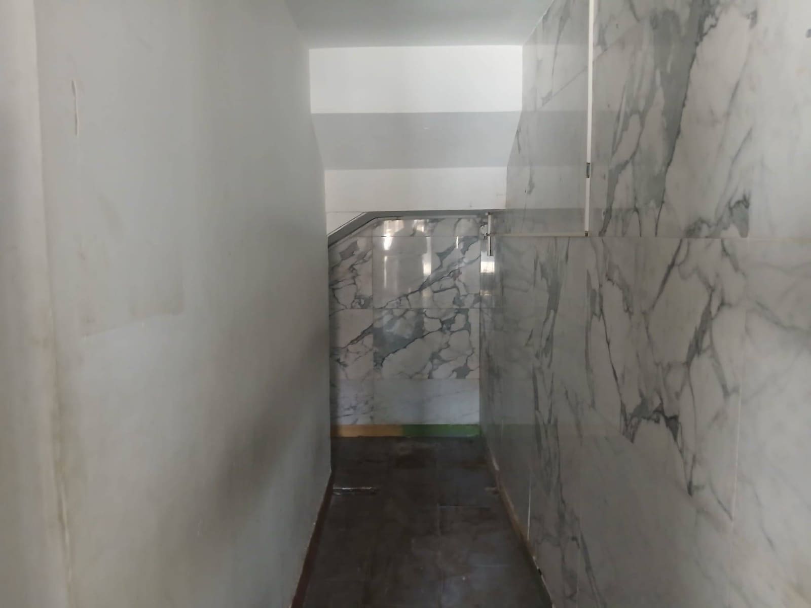 Commercial for rent in Cartagena - € 2,400 (Ref: 10034064)