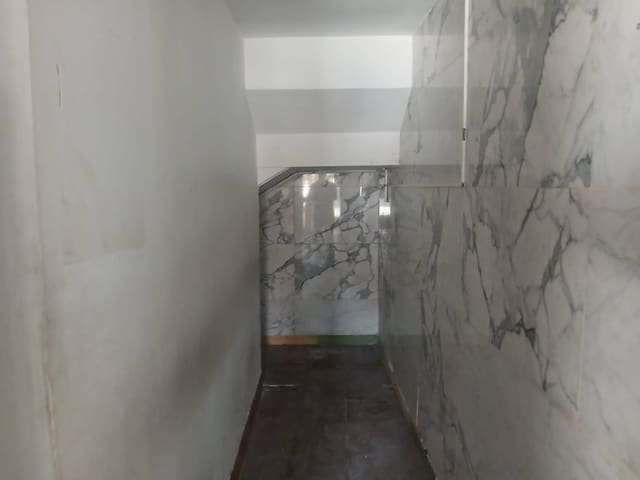 Commercial for rent in Cartagena - € 2,400 (Ref: 10034064)