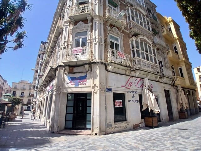 Gewerbe zu vermieten in Cartagena - 2.400 € (Ref: 10034064)