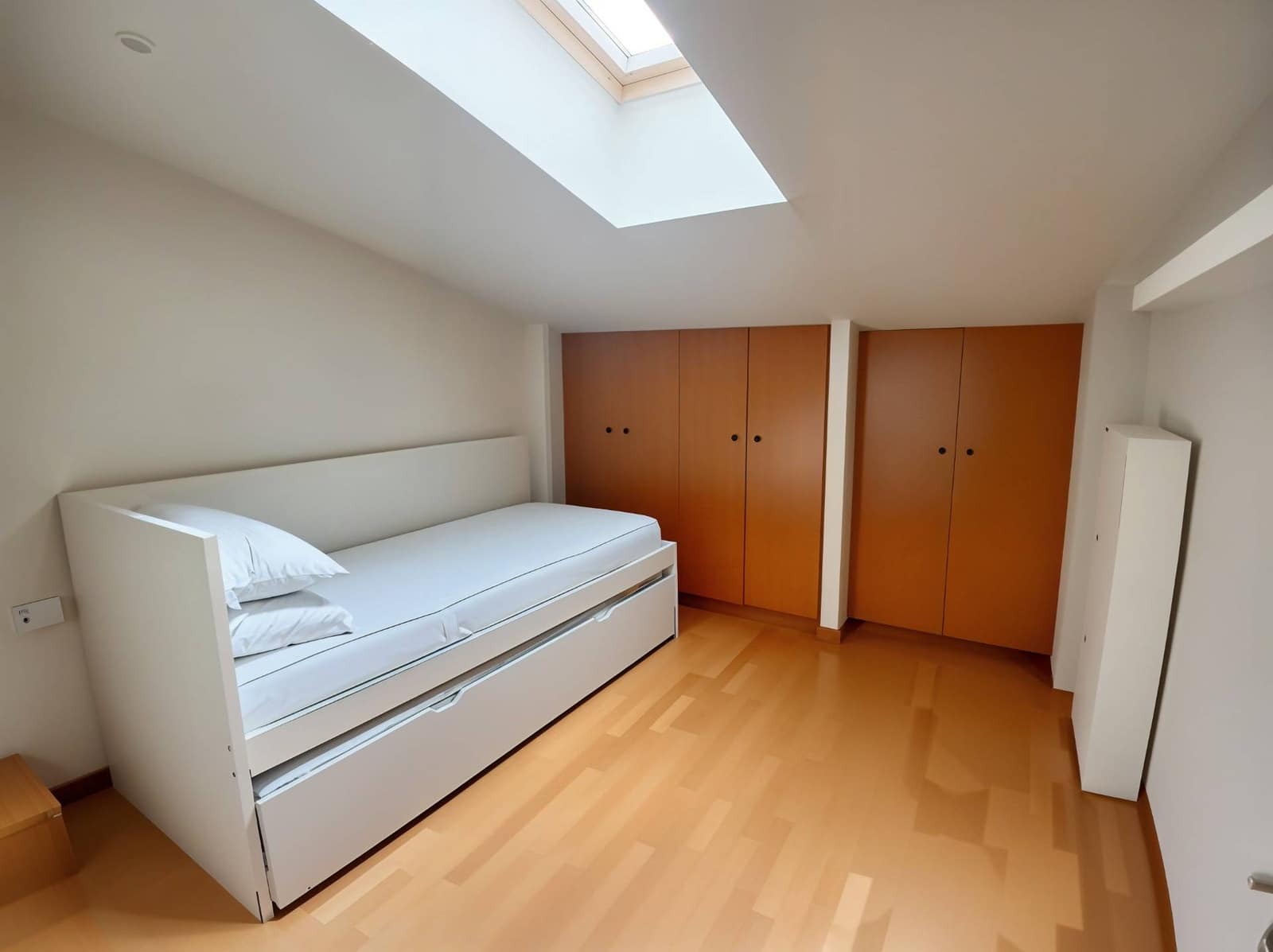3 bedroom Penthouse for rent in Cartagena with garage - € 1,150 (Ref: 9890711)
