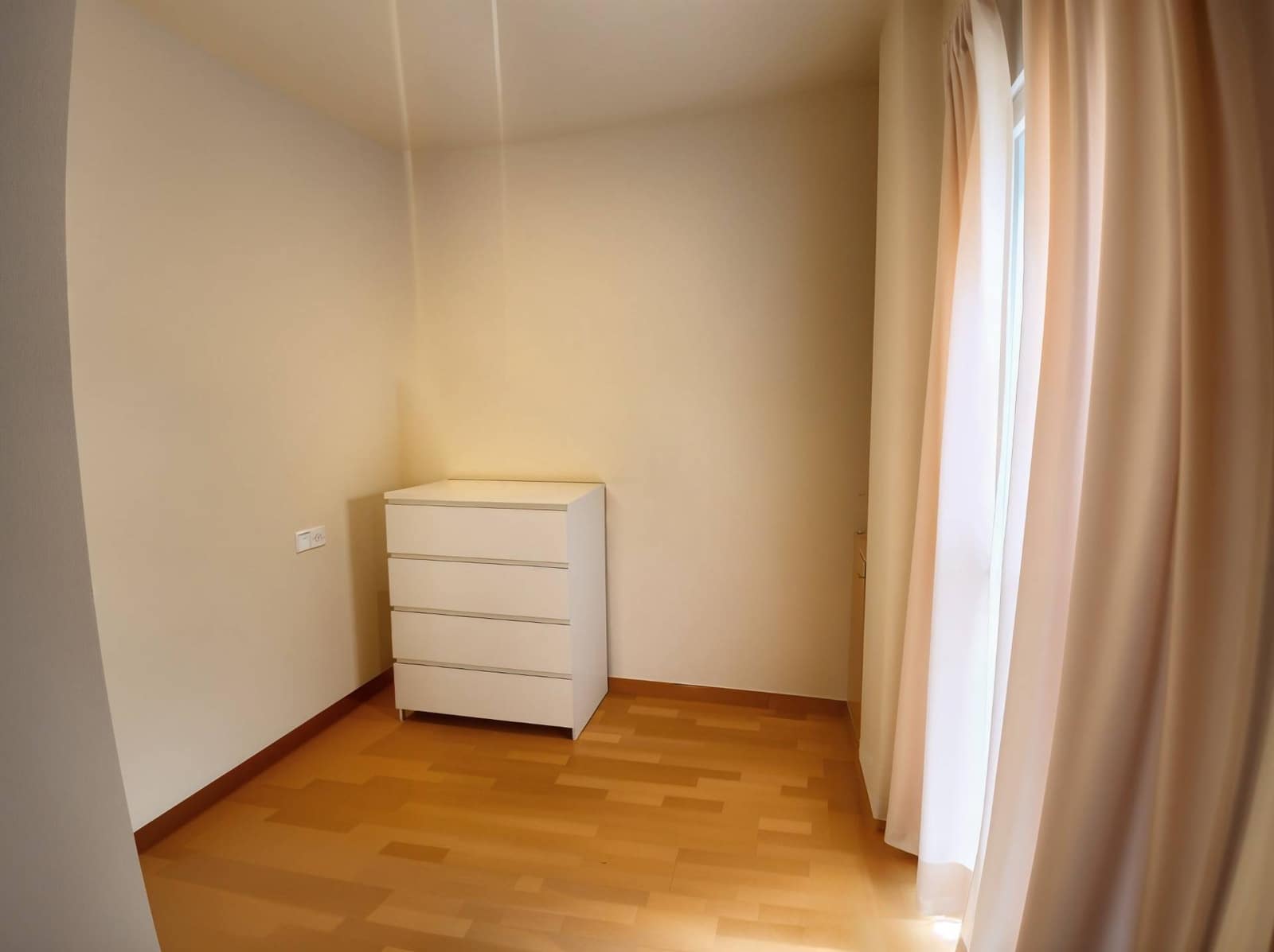 3 bedroom Penthouse for rent in Cartagena with garage - € 1,150 (Ref: 9890711)