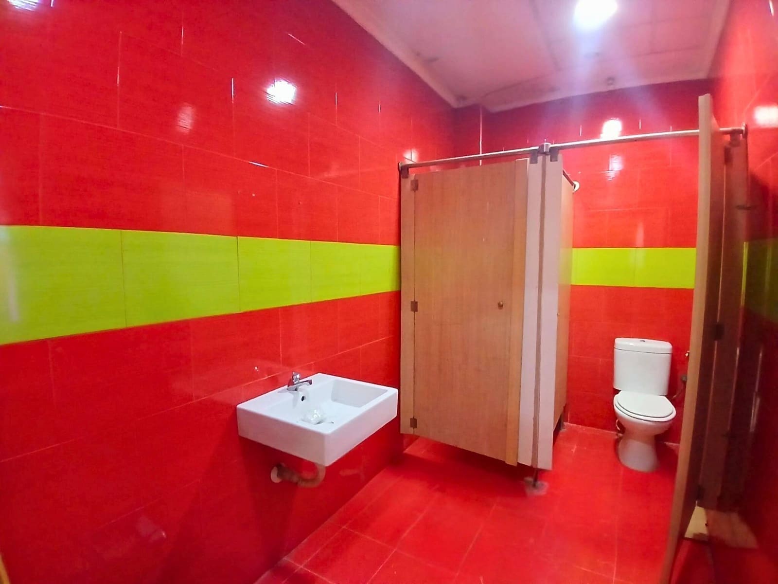 Gewerbe zu verkaufen in Cartagena - 520.000 € (Ref: 9890712)