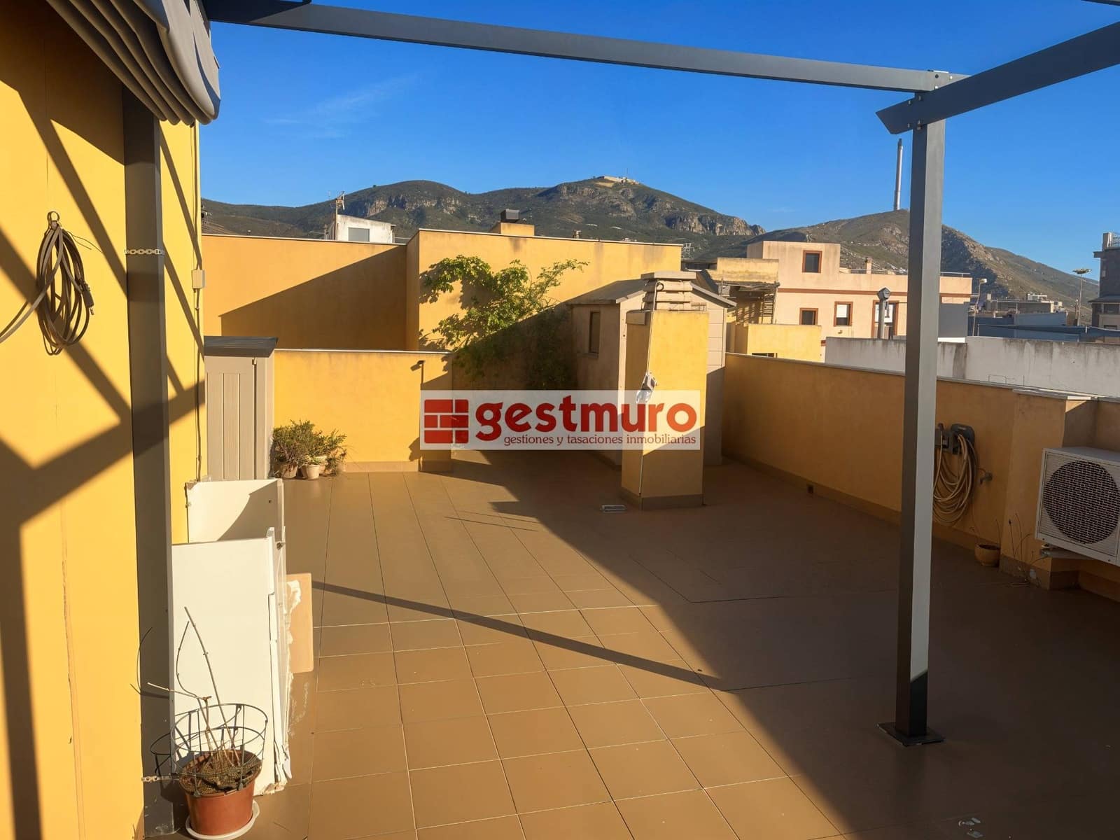Apartamento de 2 habitaciones en Cartagena en venta - 120.000 € (Ref: 9890715)
