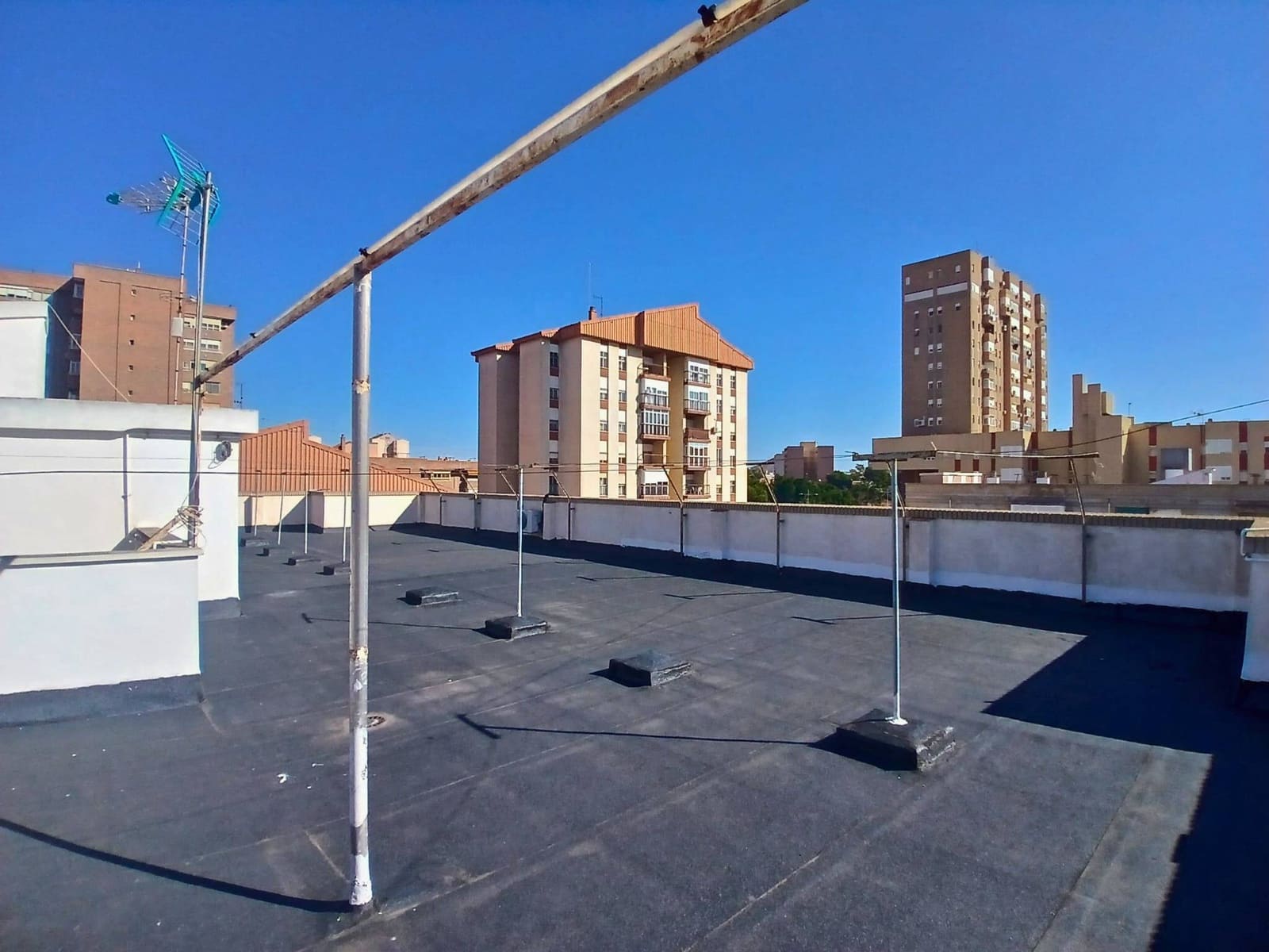 Piso de 4 habitaciones en Cartagena en venta - 184.000 € (Ref: 9890718)