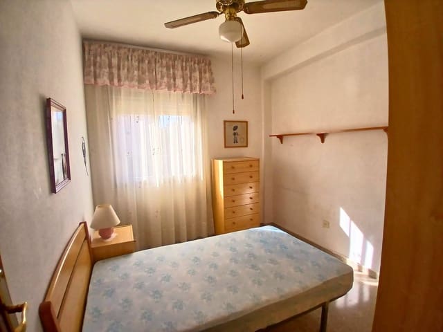 Piso de 4 habitaciones en Cartagena en venta - 184.000 € (Ref: 9890718)