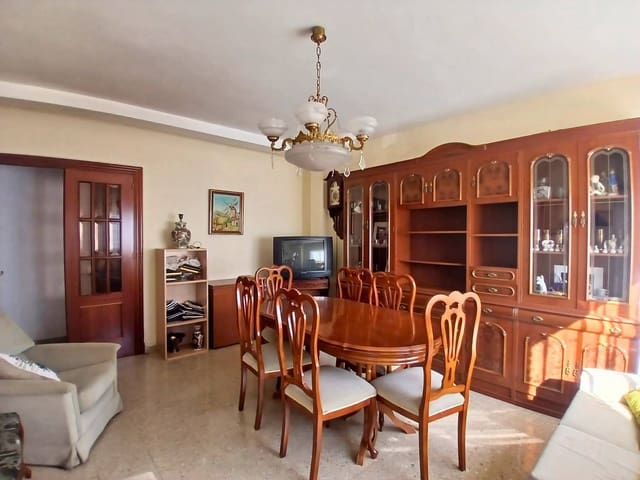Piso de 4 habitaciones en Cartagena en venta - 184.000 € (Ref: 9890718)