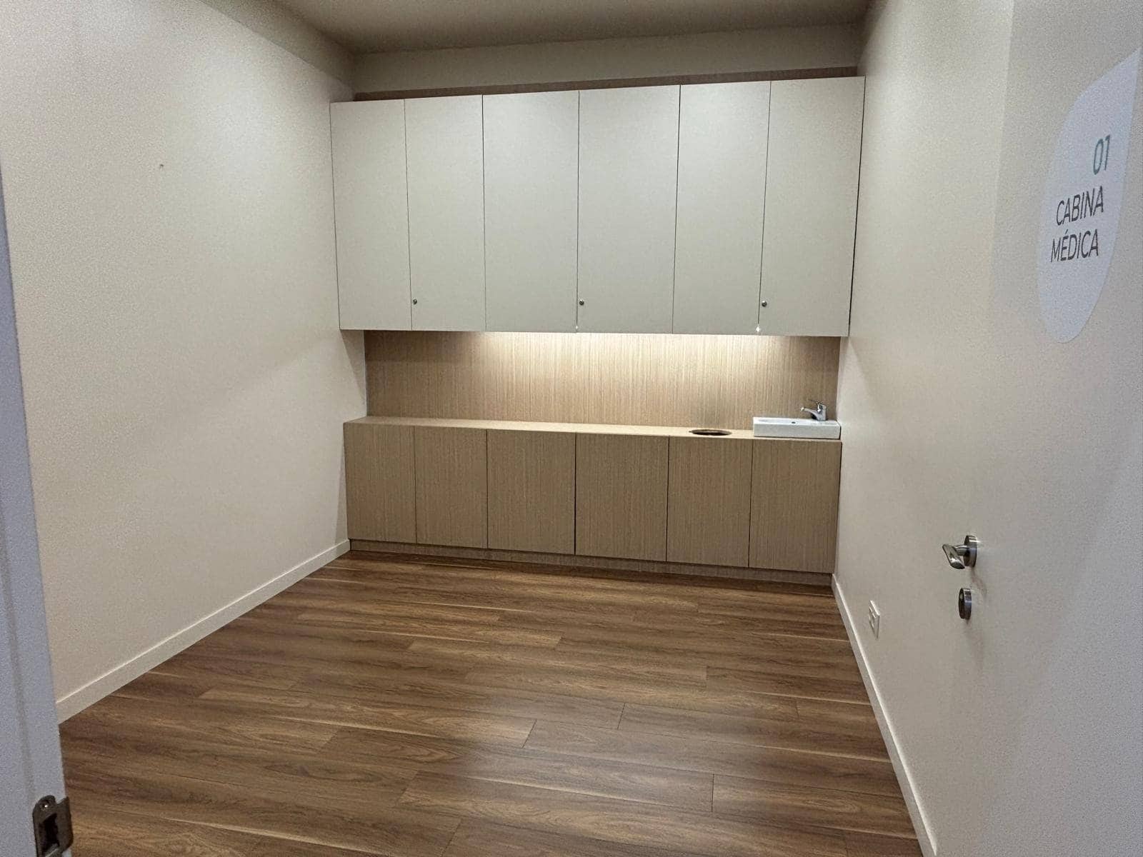 Komercyjne do wynajęcia w Kartagena - 2 900 € (Ref: 9890719)