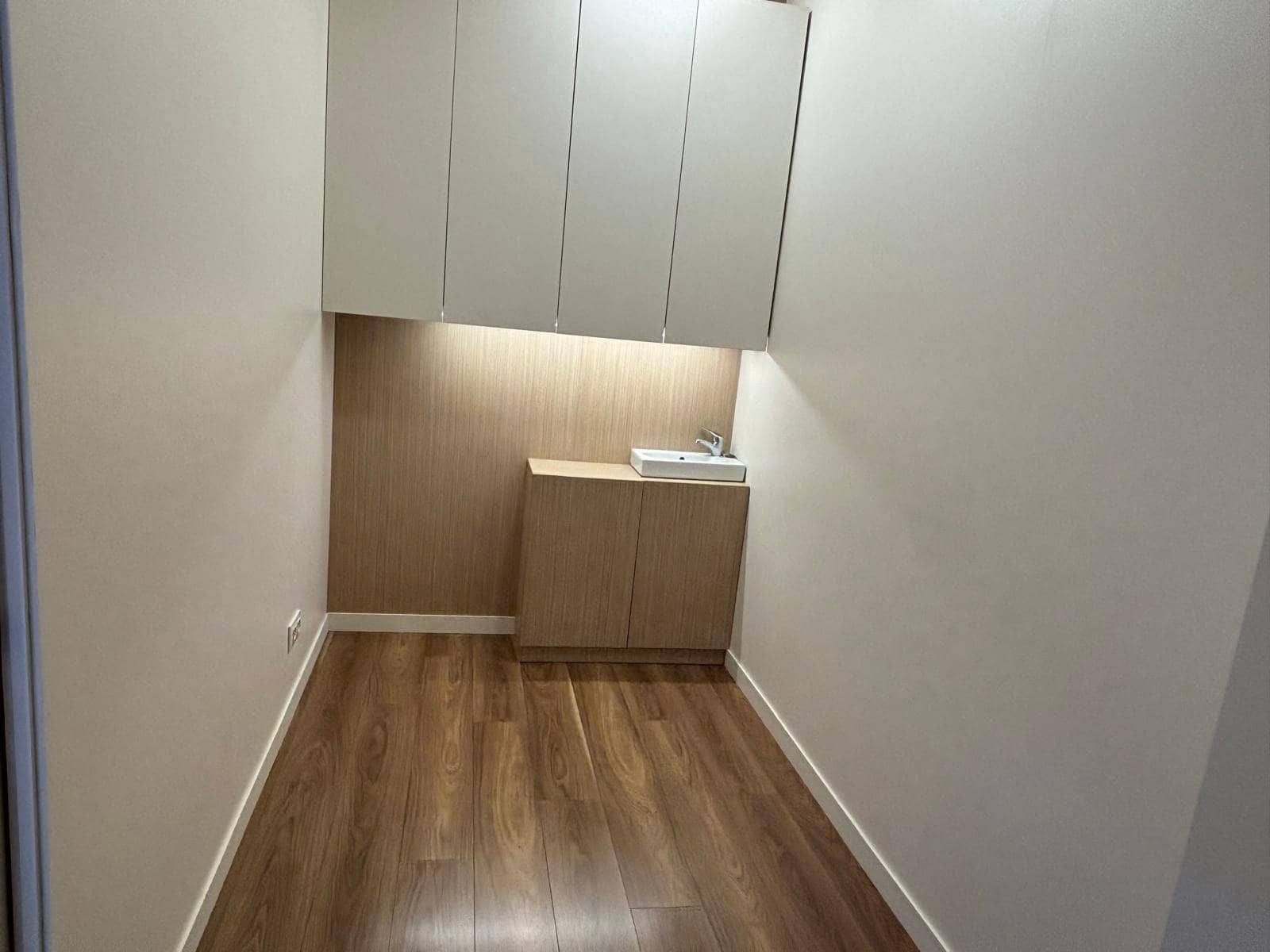 Komercyjne do wynajęcia w Kartagena - 2 900 € (Ref: 9890719)