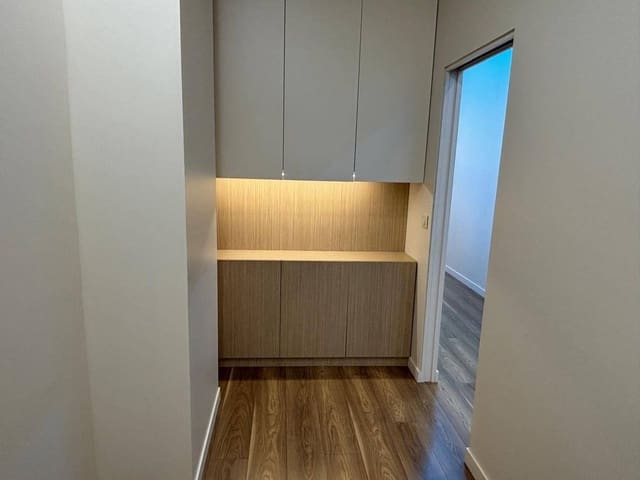 Komercyjne do wynajęcia w Kartagena - 2 900 € (Ref: 9890719)