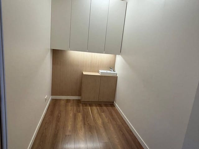 Komercyjne do wynajęcia w Kartagena - 2 900 € (Ref: 9890719)