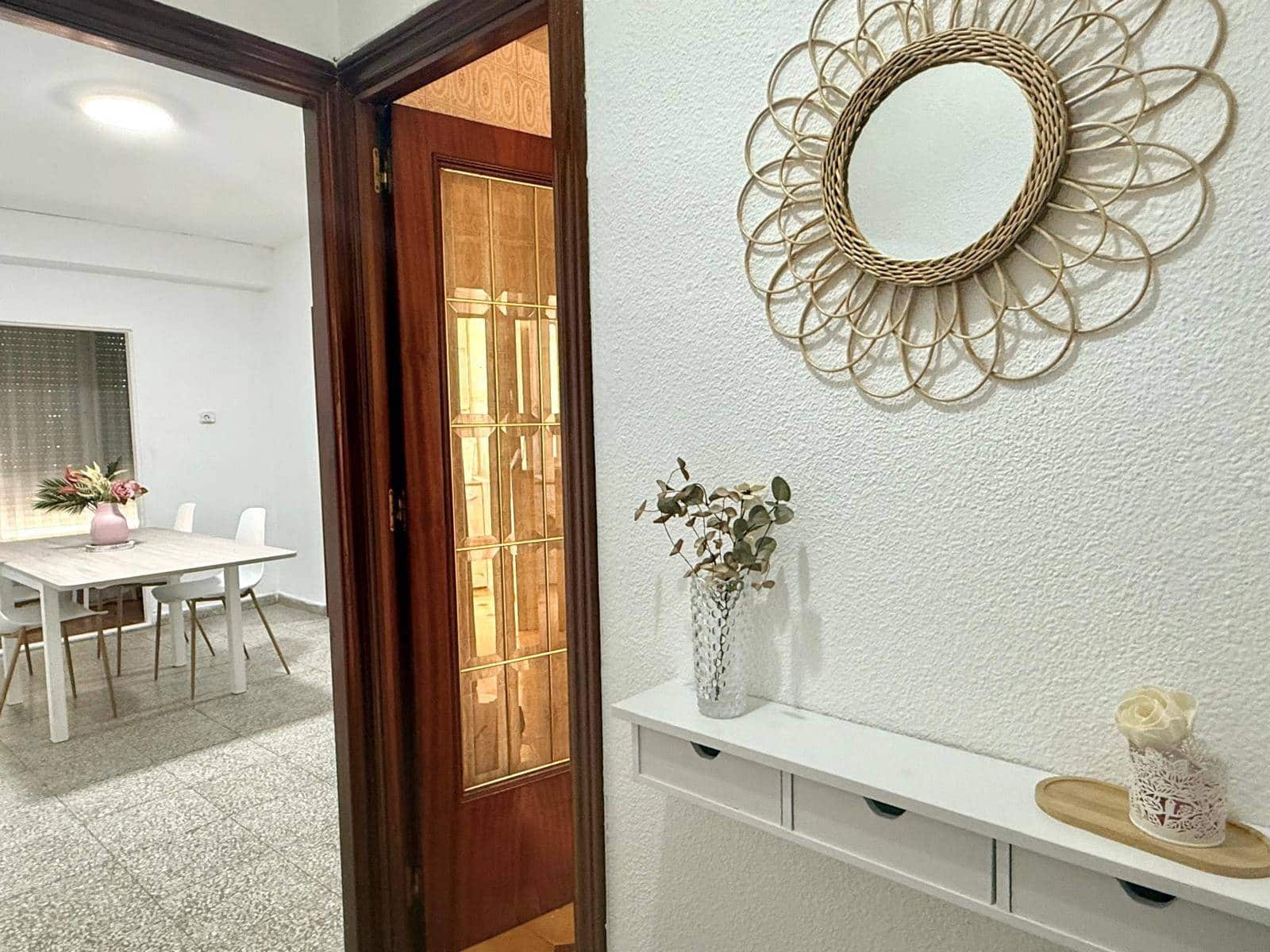Apartamento de 2 habitaciones en Cartagena en alquiler - 700 € (Ref: 9915891)
