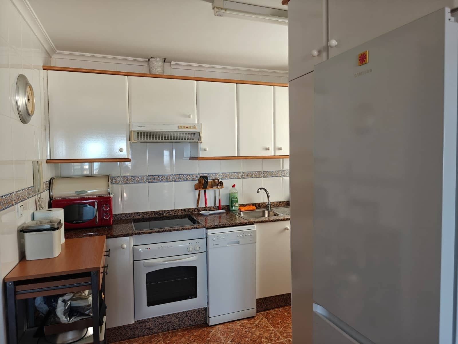 2 soveværelse Penthouse til leje i Islas Menores med swimmingpool - € 700 (Ref: 9915892)