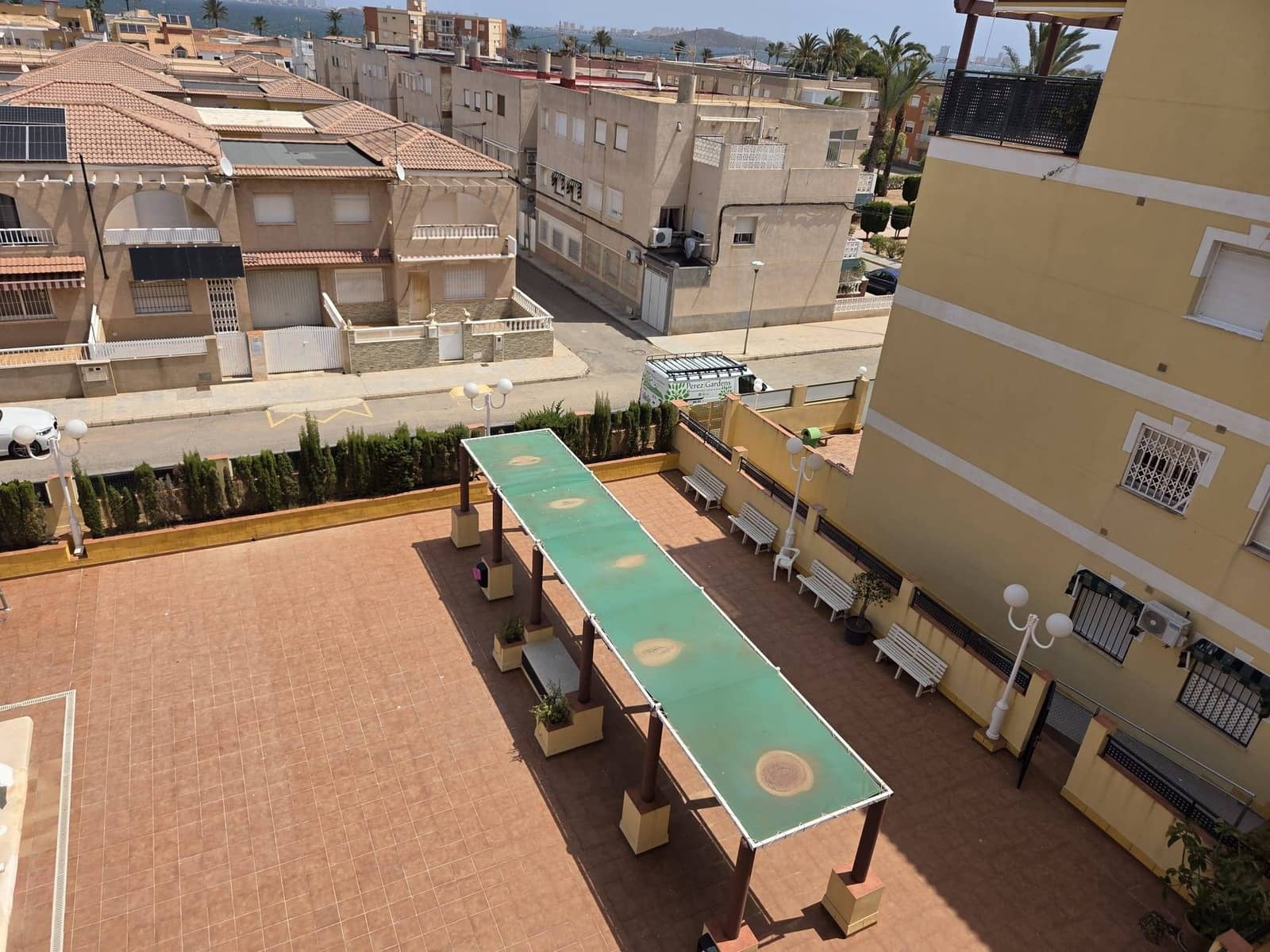 2 soveværelse Penthouse til leje i Islas Menores med swimmingpool - € 700 (Ref: 9915892)