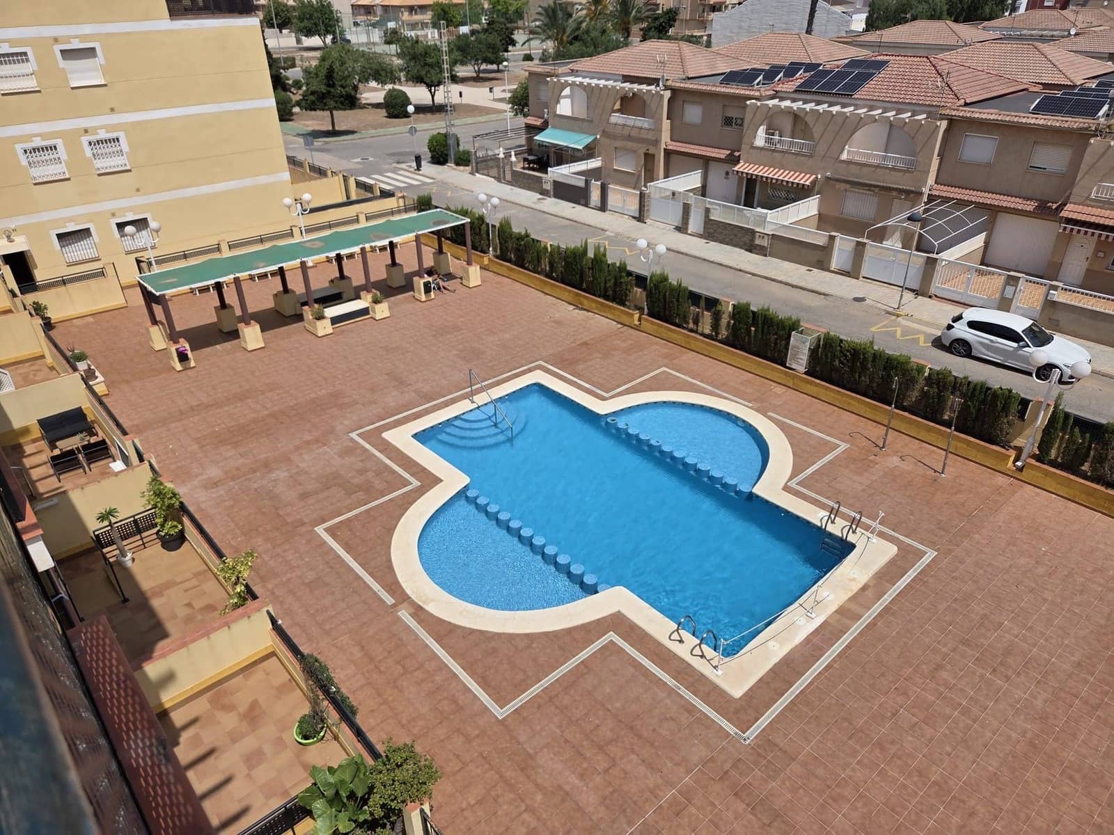 2 soveværelse Penthouse til leje i Islas Menores med swimmingpool - € 700 (Ref: 9915892)