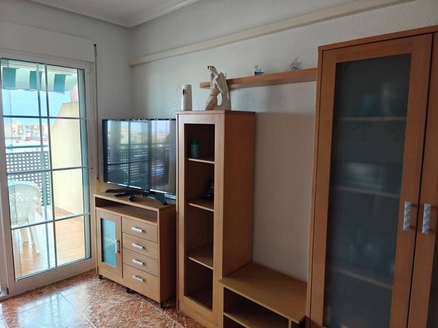 2 slaapkamer Penthouse te huur in Islas Menores, Cartagena met zwembad - € 650 (Ref: 9915892)