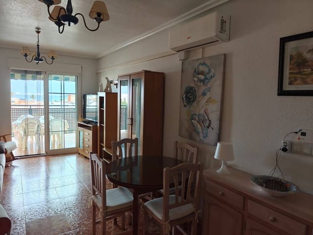 2 slaapkamer Penthouse te huur in Islas Menores, Cartagena met zwembad - € 650 (Ref: 9915892)