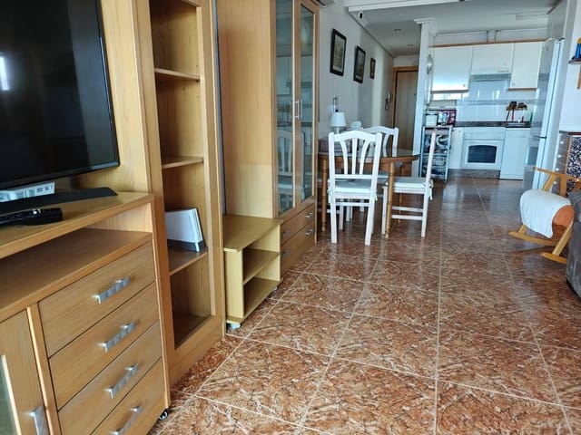 2 slaapkamer Penthouse te huur in Islas Menores, Cartagena met zwembad - € 650 (Ref: 9915892)