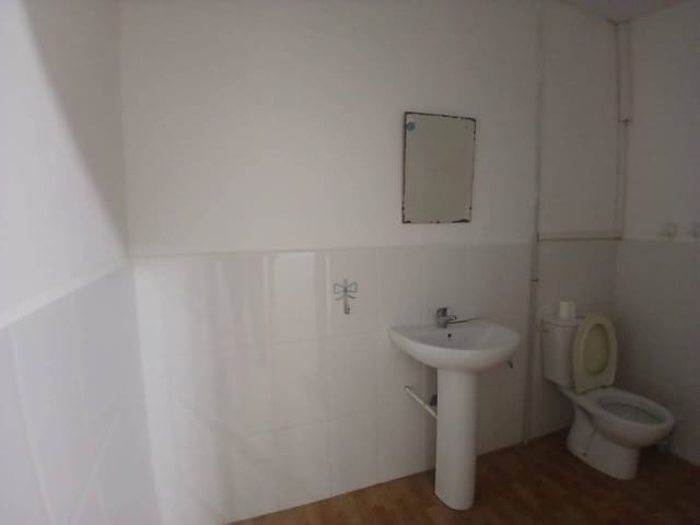 Commercieel te huur in Cartagena - € 800 (Ref: 9920503)