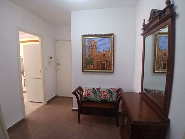 4 sovrum Lägenhet att hyra i Cartagena - 1 100 € (Ref: 9922367)