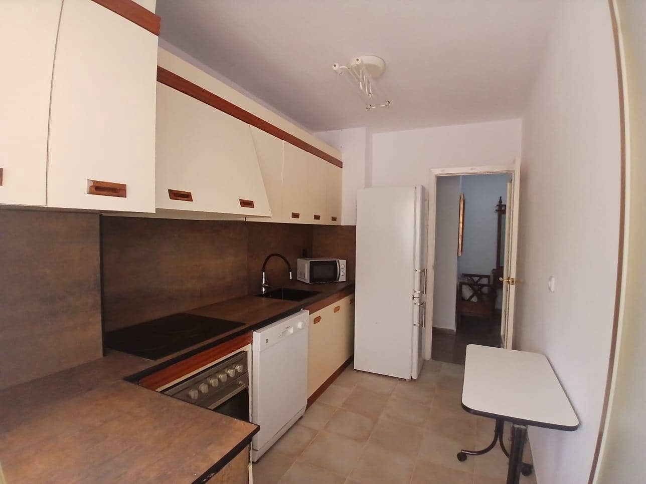 Piso de 4 habitaciones en Cartagena en alquiler - 1.100 € (Ref: 9922367)
