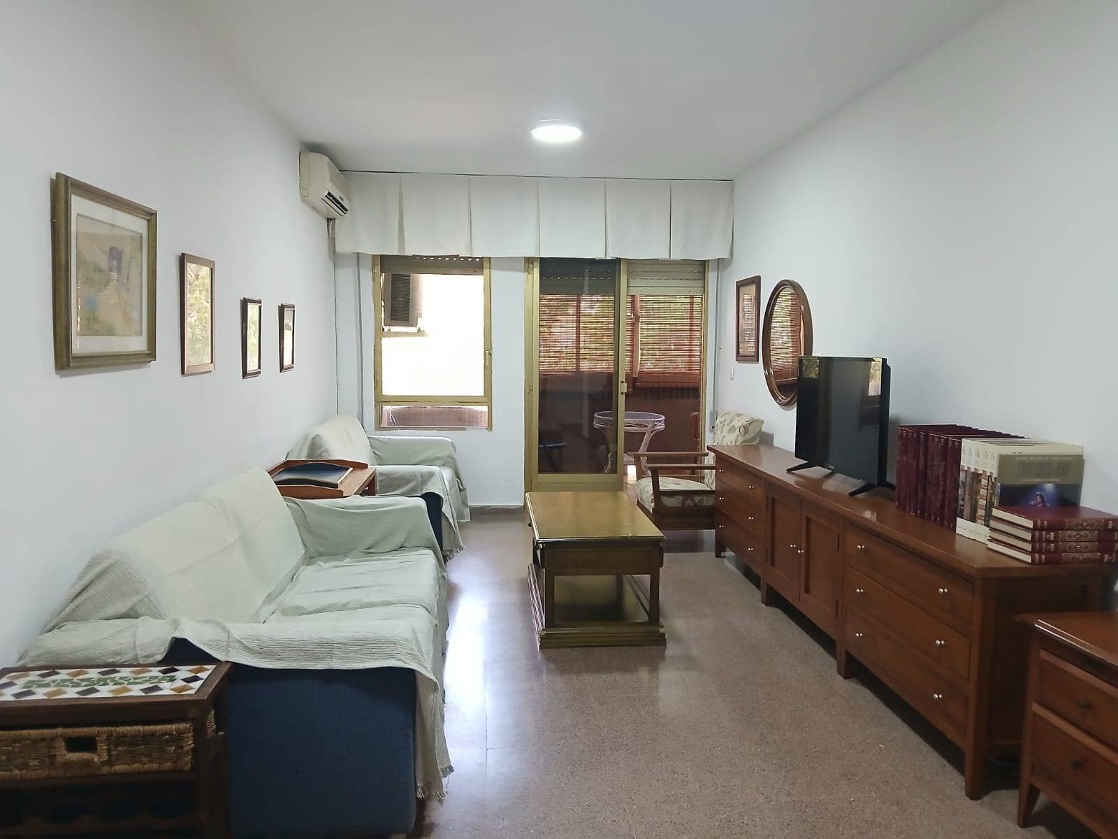 Piso de 4 habitaciones en Cartagena en alquiler - 1.100 € (Ref: 9922367)