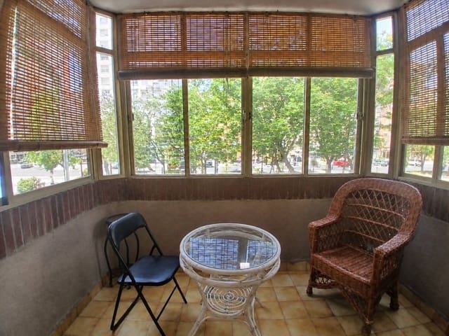 4 sovrum Lägenhet att hyra i Cartagena - 1 100 € (Ref: 9922367)