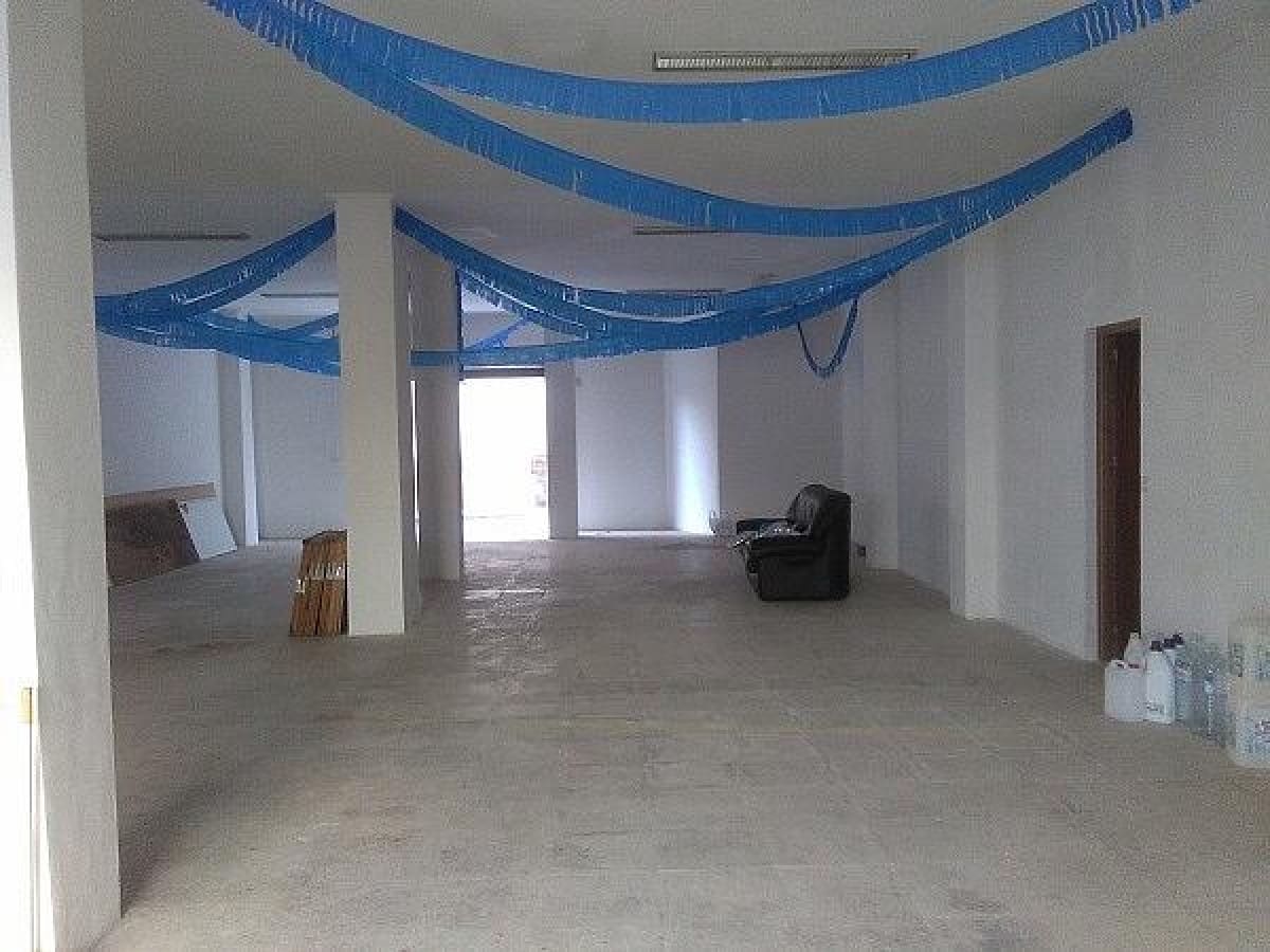 Commercial for sale in La Union - € 90,000 (Ref: 9924648)