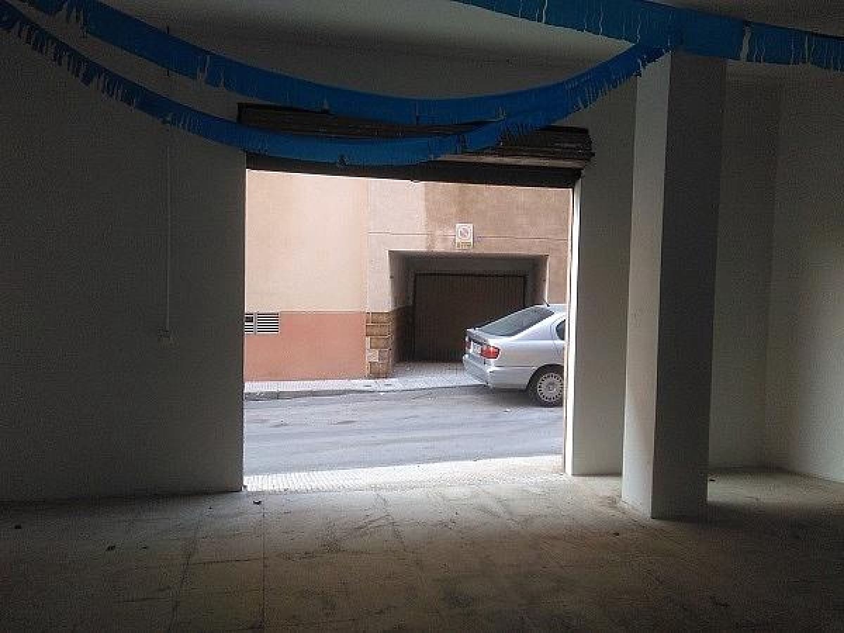 Commercial for sale in La Union - € 90,000 (Ref: 9924648)