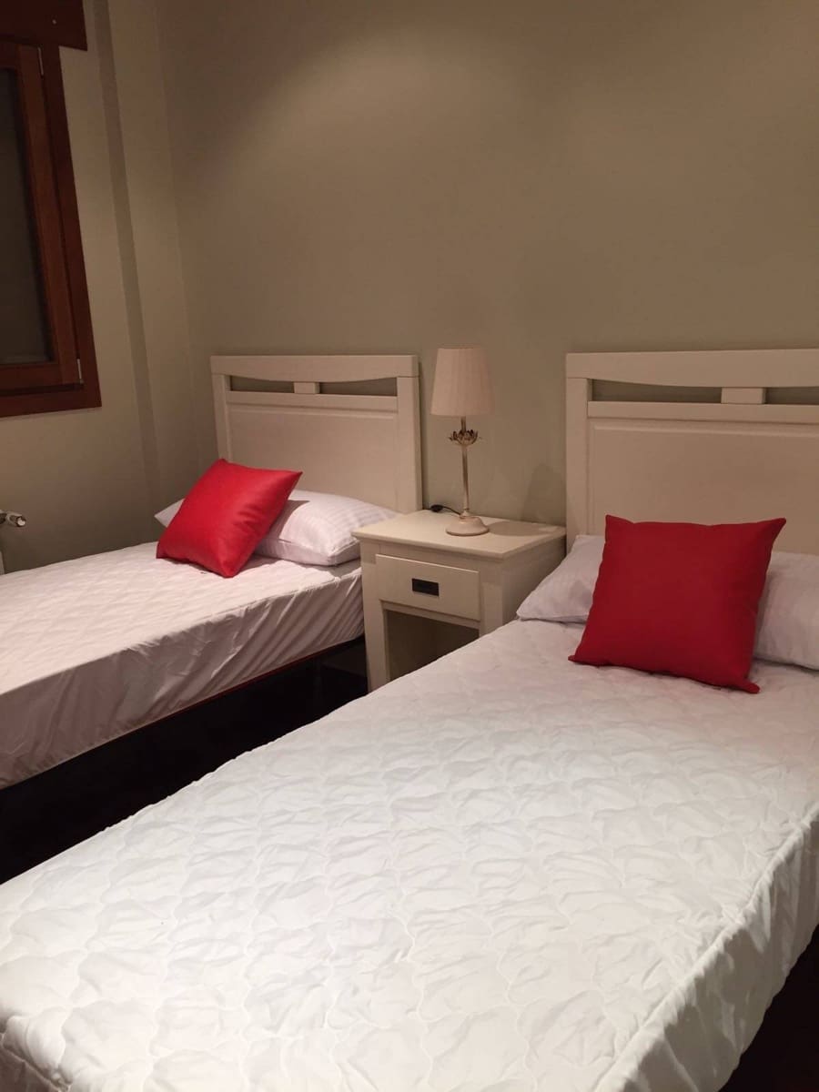 3 bedroom Flat for rent in Cartagena with garage - € 1,250 (Ref: 9924650)