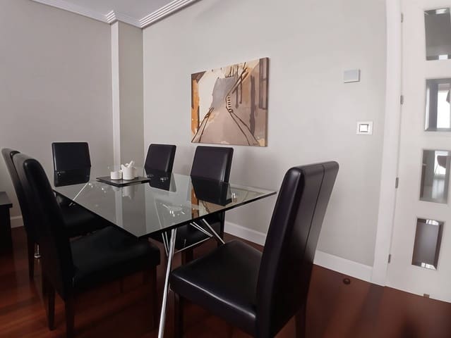 3 makuuhuone Asunto vuokrattavana paikassa Cartagena mukana 
autotalli - 1 250 € (Ref: 9924650)