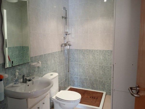 Commercial for sale in La Manga del Mar Menor - € 183,000 (Ref: 9924651)